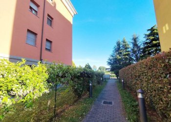 Cortile interno - Four-room apartment via Arona, Rho - photo 39