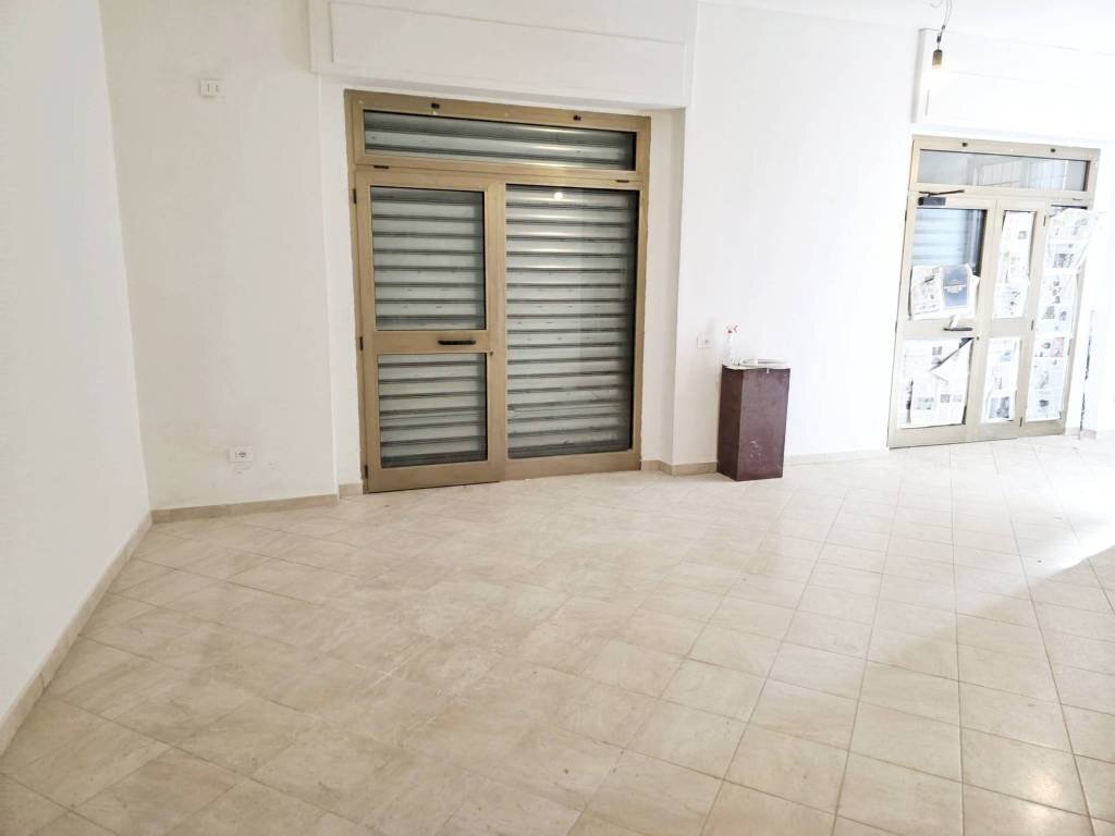 Interno non residenziale - Shop via Varesina, 55, Milano (neighborhood Villapizzone) - photo 2