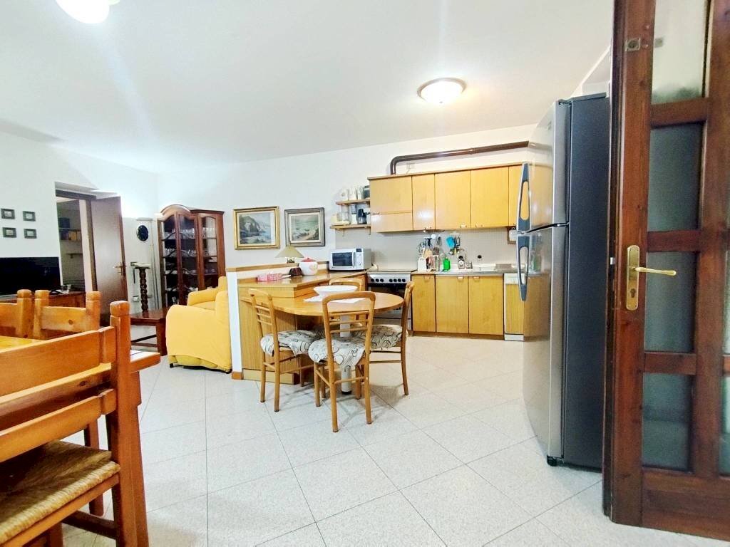 Salone - Three-room apartment via Porta Ronca, 8, Rho - photo 3