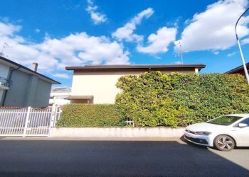 Zona - Villa via Francesco Petrarca, 43, Rho - photo 2