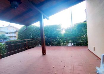 Terrazzo - Villa via Francesco Petrarca, 43, Rho - photo 15