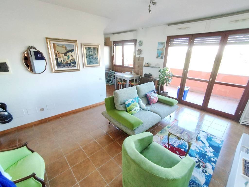 Salone - Appartamento via Arona, Rho - foto 3