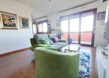Salone - Four-room apartment via Arona, Rho - photo 6