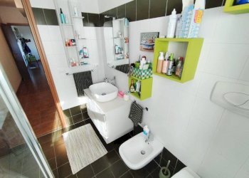 Bagno - Four-room apartment via Arona, Rho - photo 24
