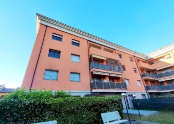 Facciata - Four-room apartment via Arona, Rho - photo 36