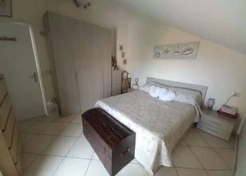 Camera da letto - Three-room apartment via Silvio Bonfante, 30, Albenga - photo 25
