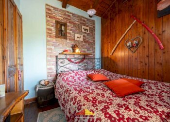 Camera da letto - Independent house Borgata Lucchi, Rossana - photo 31