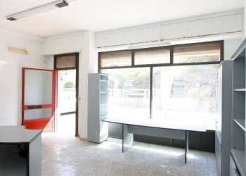 Dettagli - Shop via Roma, Matino - photo 12