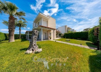Giardino - Villa via Charles le Corbusier, Lecce - photo 9