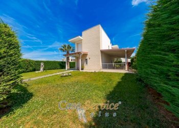 Giardino - Villa via Charles le Corbusier, Lecce - photo 10