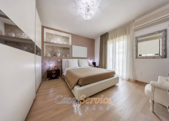 Camera da letto - Villa via Charles le Corbusier, Lecce - photo 30