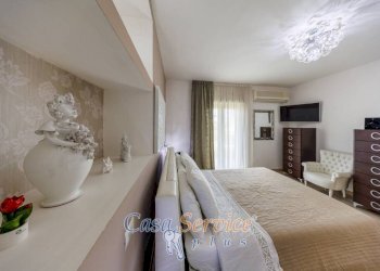 Camera da letto - Villa via Charles le Corbusier, Lecce - photo 32