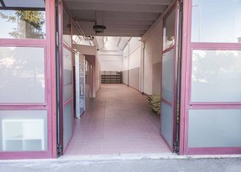 Interno palazzo - Warehouse via Domenico Cimarosa, Casalecchio di Reno - photo 3