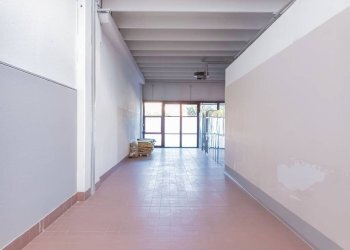 Interno non residenziale - Warehouse via Domenico Cimarosa, Casalecchio di Reno - photo 17