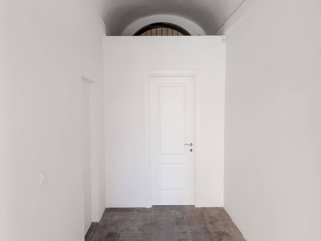Disimpegno - Negozio via de' Fusari, Bologna (zona Centro Storico) - foto 3