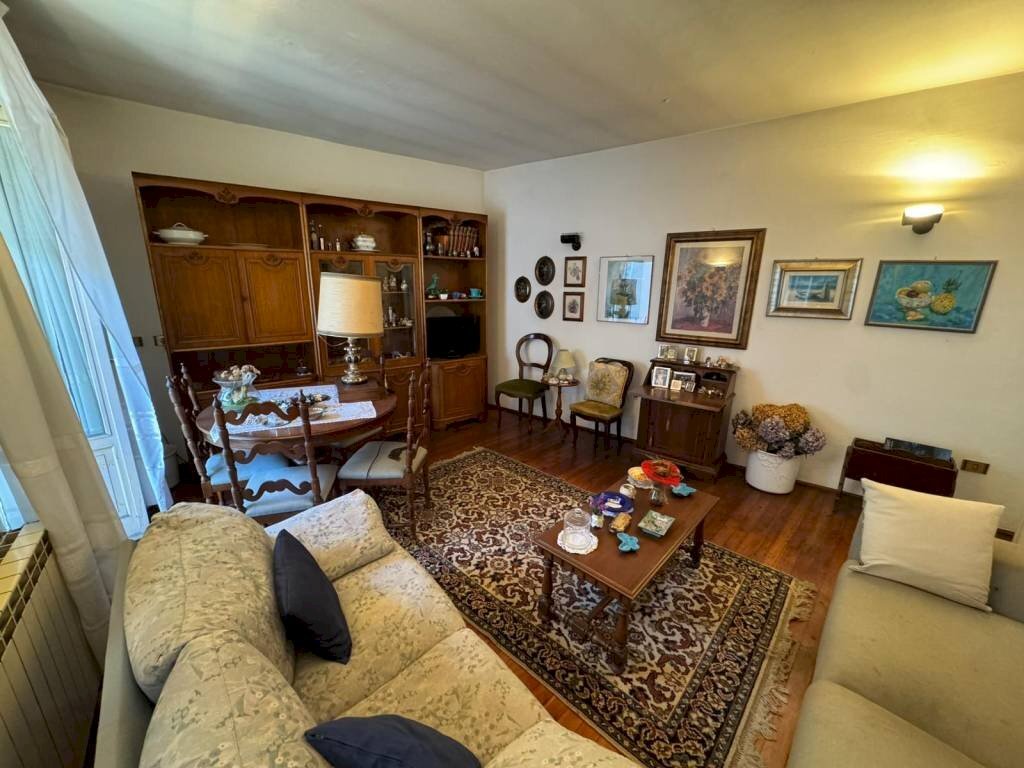 Salone - Three-room apartment via Giuseppe Mazzini, 11, Taino - photo 3
