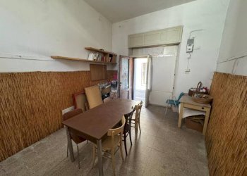 Cucina - Appartamento via Giuseppe Mazzini, 11, Taino - foto 20