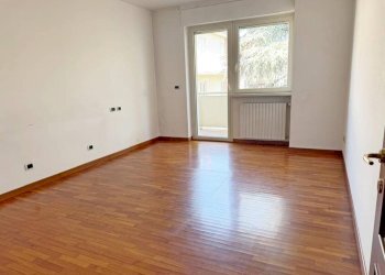 Camera da letto - Four-room apartment corso Italia, 11, Mondovì - photo 9