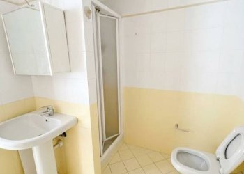 Bagno - Appartamento corso Italia, 11, Mondovì - foto 13