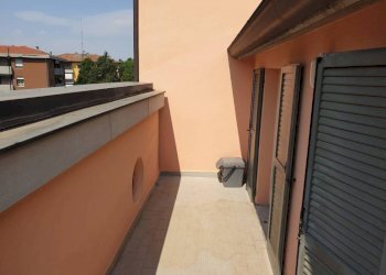 Terrazzo - Two-room apartment via Mantova, 5, Parma (neighborhood San Lazzaro) - photo 10
