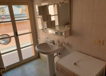 Bagno - Two-room apartment via Mantova, 5, Parma (neighborhood San Lazzaro) - photo 15