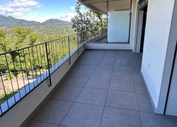 Terrazzo - Three-room apartment via Generale Antonio Cantore, Varese - photo 8
