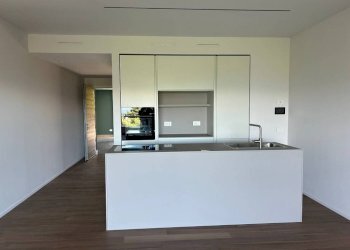Cucina - Three-room apartment via Generale Antonio Cantore, Varese - photo 12