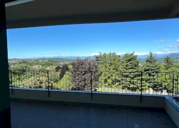 Terrazzo - Three-room apartment via Generale Antonio Cantore, Varese - photo 14