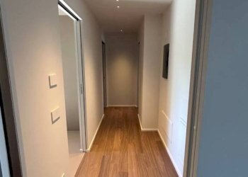 Corridoio - Three-room apartment via Generale Antonio Cantore, Varese - photo 15
