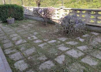 Giardino - Villa via 25 Aprile, 35, Sant'Olcese - foto 2