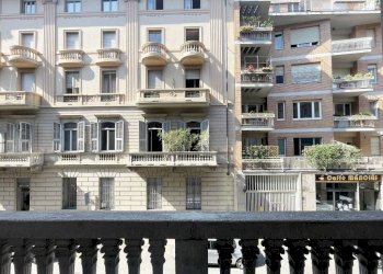 Balcone - Two-room apartment via Magenta, 44, Torino (neighborhood Crocetta) - photo 13