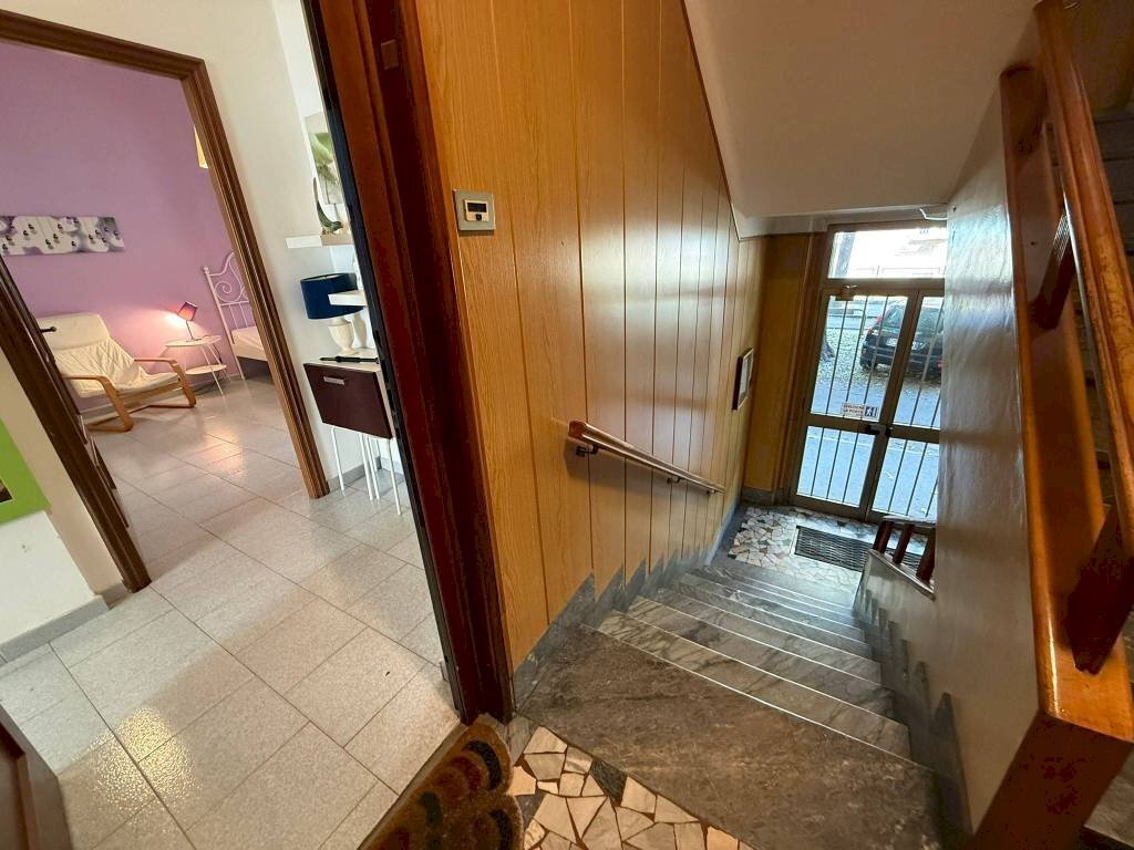 Interno palazzo - Appartamento via Albisola, 4, Torino (zona Lingotto) - foto 1
