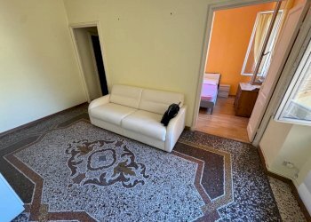 Ingresso - Appartamento vico Giovanni Scanzi, 3, Genova (zona Sampierdarena) - foto 2