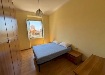 Camera da letto - Appartamento vico Giovanni Scanzi, 3, Genova (zona Sampierdarena) - foto 8