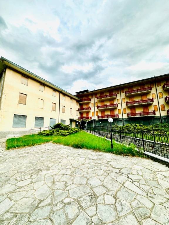 Cortile interno - Negozio via della Chiesa, Firenze (zona San Frediano) - foto 3