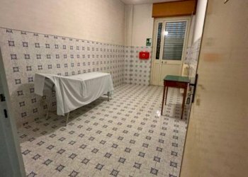 Salone - Negozio via della Chiesa, Firenze (zona San Frediano) - foto 15