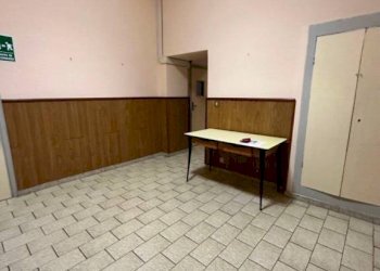 Stanza non arredata - Negozio via della Chiesa, Firenze (zona San Frediano) - foto 24