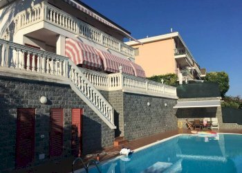 Piscina - Villa via Aurelia, Ospedaletti - photo 15