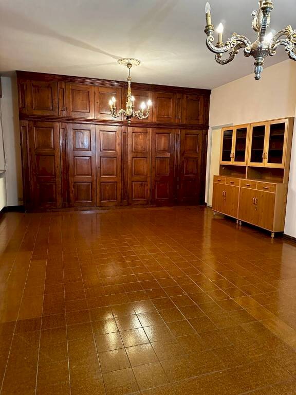 Interno palazzo - Shop corso Torino, Genova (neighborhood Foce) - photo 2