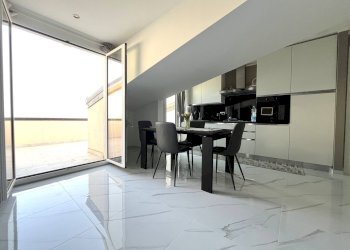 Foto 1 - Three-room apartment Viale Crotone
 
210/F, Catanzaro - photo 1