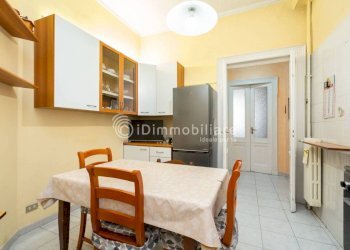 Cucina - Three-room apartment via Carlo Denina, 2, Torino (neighborhood Vanchiglia) - photo 5