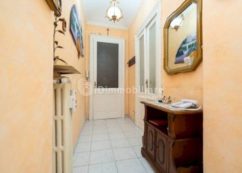 Corridoio - Three-room apartment via Carlo Denina, 2, Torino (neighborhood Vanchiglia) - photo 9