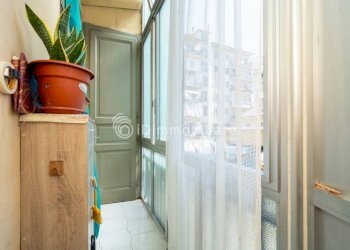 Veranda - Three-room apartment via Carlo Denina, 2, Torino (neighborhood Vanchiglia) - photo 23