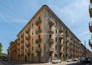Facciata - Three-room apartment via Carlo Denina, 2, Torino (neighborhood Vanchiglia) - photo 33