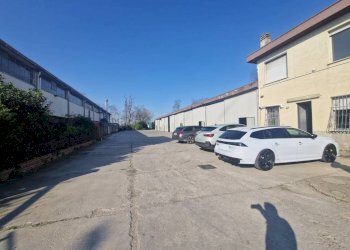 Facciata - Capannone via Podere della Vigna, Settimo Milanese - foto 1