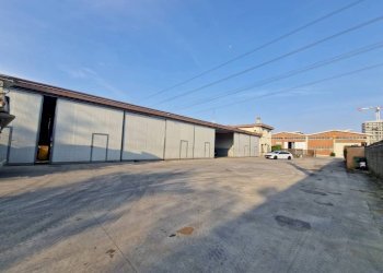 Facciata - Capannone via Podere della Vigna, Settimo Milanese - foto 2