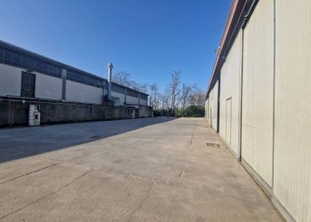 Cortile interno - Capannone via Podere della Vigna, Settimo Milanese - foto 5