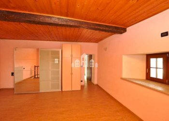 Stanza non arredata - Independent house Località Moriane Inferiore, 4, Cuorgnè - photo 7