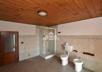 Bagno - Independent house Località Moriane Inferiore, 4, Cuorgnè - photo 16