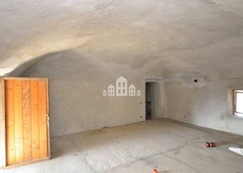 Stanza non arredata - Independent house Località Moriane Inferiore, 4, Cuorgnè - photo 20